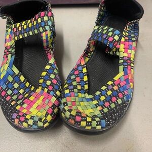 KEYO Multicolor Woven Sandals